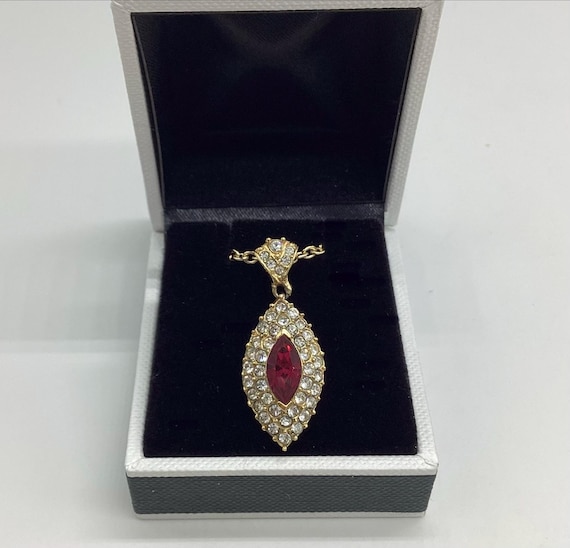 Attwood and Sawyer Pendant and Chain Swarovski Crystal Ruby 22ct Gold Plated July Birthday 40th Anniversary