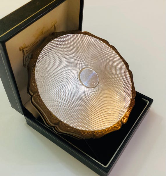 Stratton Early Machine Turned Compact C 1950