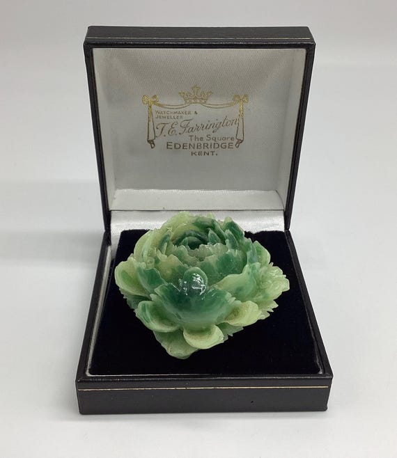 Beautiful Vintage Resin Floral Brooch Pretty 1970's Jewellery
