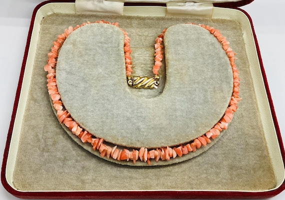 Vintage Coral Choker Necklace Peach Angel Skin Chips Pretty Gold Plated Clasp  Wedding Bridal 1950s