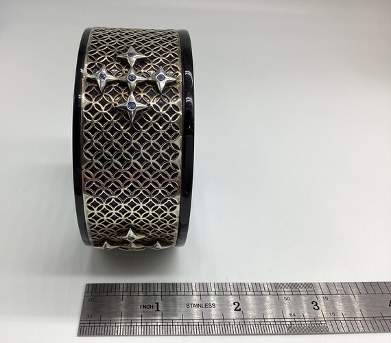 Vintage Hard Plastic And Silver Mesh Deep Bangle … - image 6