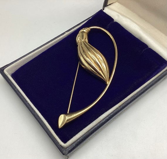 Grosse Germany Large Vintage Gold Lily Brooch