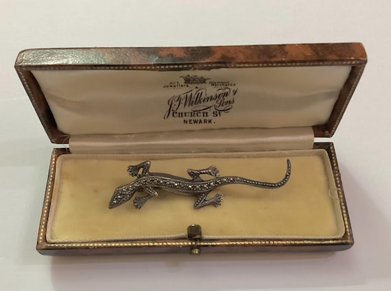 Dainty Silver Marcasite Lizard Salamander Vintage Brooch Art Deco Pin