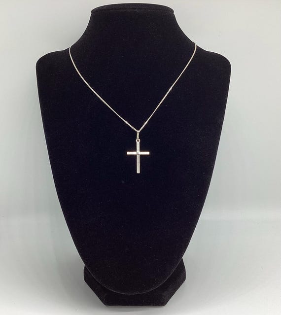 Vintage Solid Silver Diamond Cut Cross And Chain Confirmation Christening Wedding Bridal Jewellery