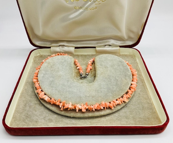 Angel Skin Coral Polished Graduated Branch and Chip Choker Vintage 1950s Wedding