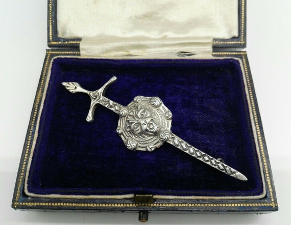 Silver Kilt Tartan Pin Sword Tigers Head Shield R… - image 1