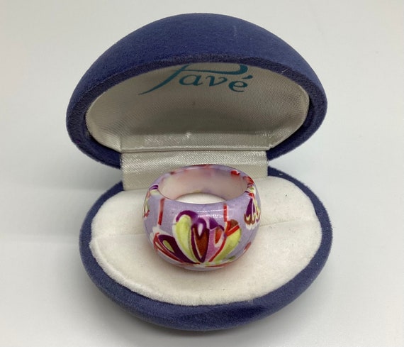 Hand Painted Ring Vintage Lucite Lavender Reds Floral Size UK S Size US 9 1/8