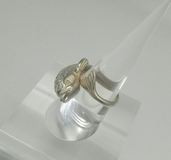 Vintage Flying Fish Ring: Solid 925 Sterling Silv… - image 7