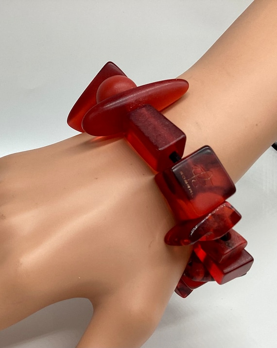 Signed Sobral Bracelet Ruby Red and Black Elasticated Jackie Brazil Vintage