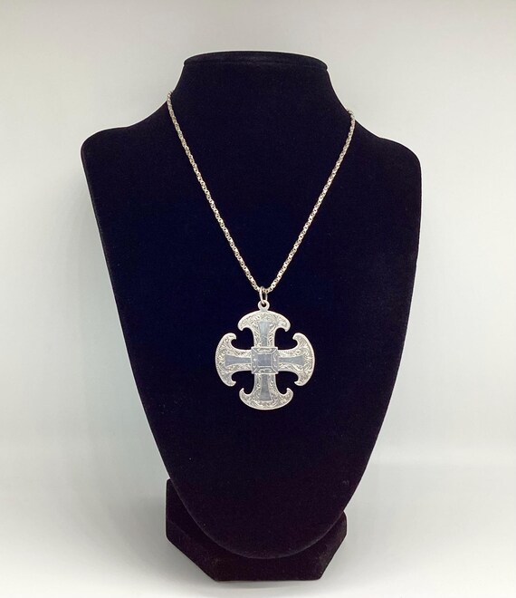 Large Canterbury Cross and Chain Hallmarked Silver 1978  Signed Ward Brothers Christian