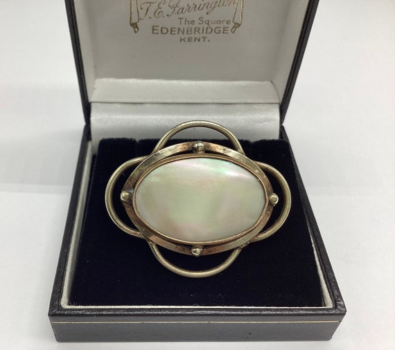 Late Victorian Brooch Iridescent Polished Pearl Antique