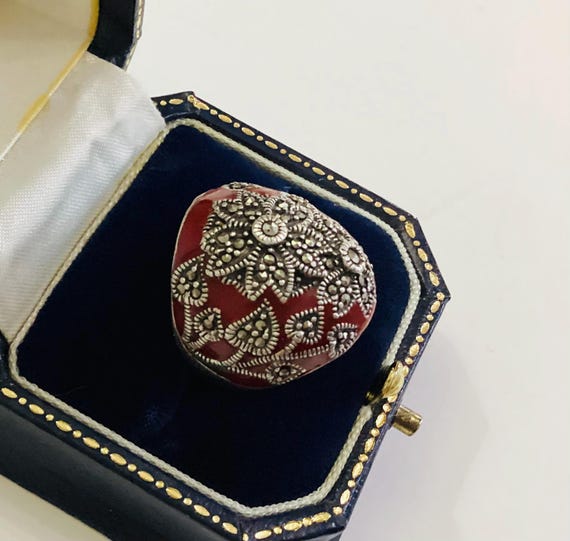 Solid Silver Red Enamel Marcasite Floral Domed Ring Size UK N Size USA 6 3/4