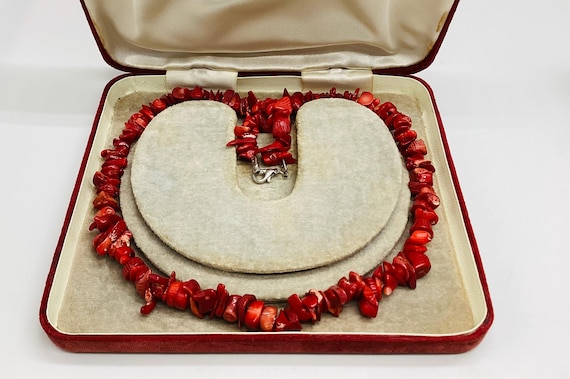 Vintage Lipstick Red Coral Chips Necklace 18inches Princess Length. 35th Wedding Anniversary