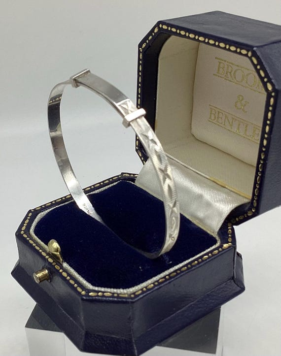 Childs Baby Silver Bangle Kisses Christening Baby Shower 2 Years