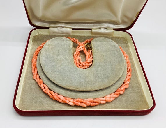 Three Strand Angel Skin Coral Graduated Barrel Bead Vintage Necklace Matinee Length 1950's Retro Wedding Bridal Bridesmaid Pale Peach Pink