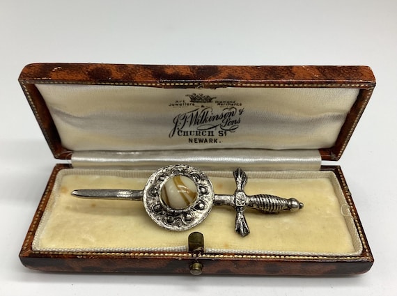 Celtic Scottish Pewter Kilt Pin Shield Design with Glass Agate Signed HOLLYWOOD