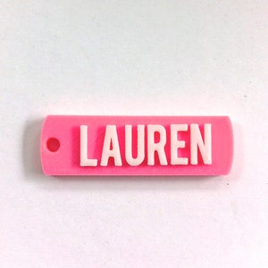 Lauren, CUSTOM 3D imprimé rond coin nom Keychain (porte-clé), cadeaux de faveur, les enfants /Teen sac, les sac adulte, personnalisé, Hot pink & white