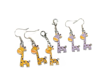 Anhänger Giraffe. Süße, kleine Giraffen Anhänger und Ohrringe. Für Ketten, Armbänder, oder als Geschenkanhänger. Für Kinder oder Erwachsene.