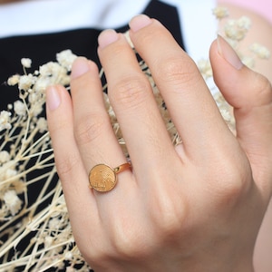 Sterling Silver Disc Shaped Ring - Personalized Ring - Fingerprint Ring - Engraved Ring - Mother&#39;s Gift - Christmas Gift