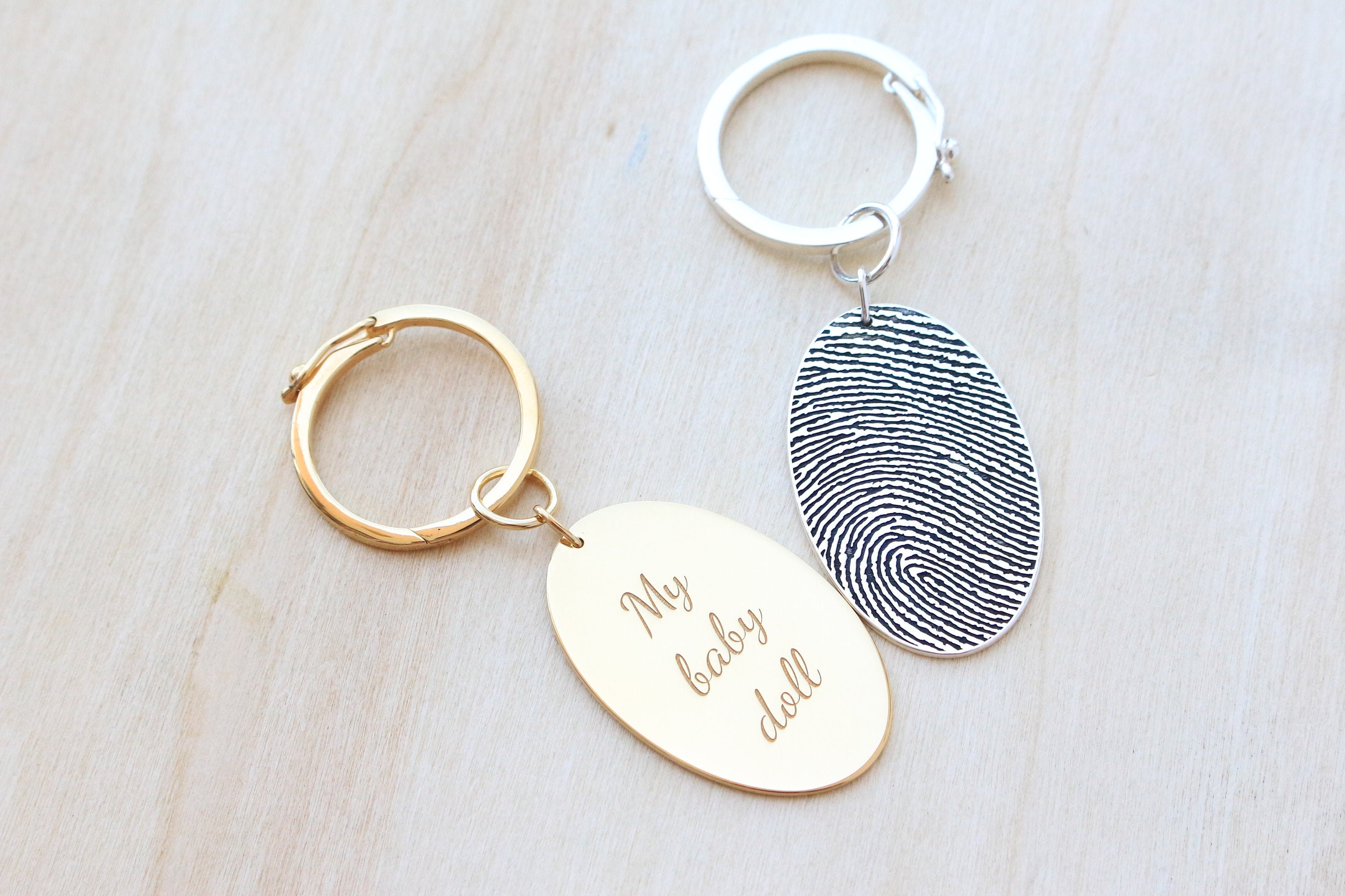 Regalo personalizzato inciso per papà - Regalo di laurea per nonno - Portachiavi personalizzato - Regalo per il padre - Regalo per il testimone di nozze - Portachiavi ovale