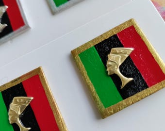 Queen Nefertiti wood earrings - 2 options