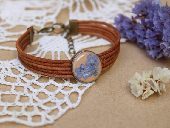 Forget me not Bracelet Blue Flowers Chain Bracelet Real Pressed Flower Resin Forget me not Turquoise Bracelet for teen Friendship jewelry