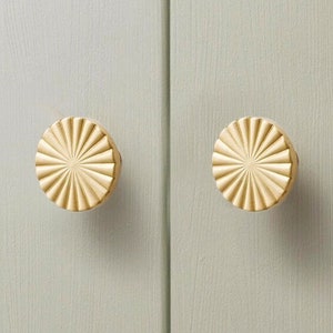 Sun Solid Brass Knob Round Cabinet Pull Drawer Knob Dresser Pull Kitchen Knob Pull Cabinet Pull Hardware BHK245