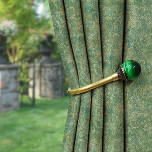 Pearl Curtain Tie Back: Metal Wall Mounted Holdback (6.3&quot;) -QHK061