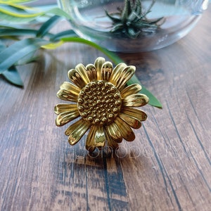 Sunflower Knob Solid Brass Knob Cabinet Pull Drawer Knob Dresser Pull Knob Handle Kitchen Knob Pull Cabinet Pull Hardware BHK422