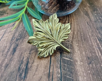 Knauf aus massivem Messing: Möbelknauf -BHK897