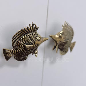 Pair of Mirrored Fish Brass Knob Cabinet Pull Drawer Knob Dresser Pull Knob Handle Kitchen Knob Pull Cabinet Pull Hardware BHK1007