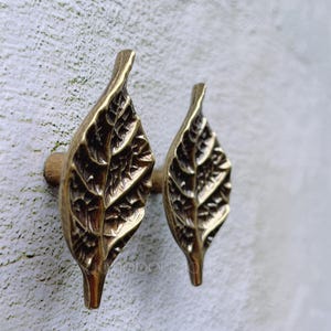 Antique Bronze Leaf Pull Pull Metal Drawer Knob Dresser Pull Knob Kitchen Knob Cabinet Pull Hardware BHK987