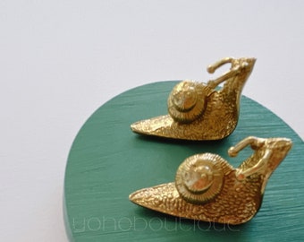 スネイルノブ：真鍮製キャビネット引き出し取っ手 BHK176