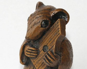 Church Mouse Figurine Musician playing the Psaltery: Free UK Shipping