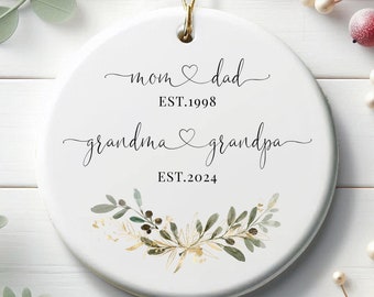 Pregnancy Announcement Grandparents, Pregnancy Announcement Christmas Tree Ornament, Pregnancy Reveal To Family, New Grandparents Gift Ideas