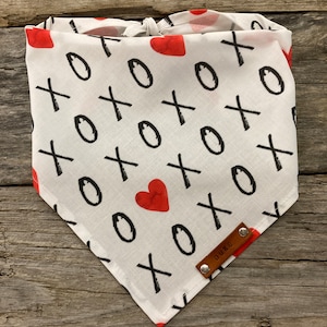 Dog Bandana, XO and Hearts Valentine's Day, Traditional Tie, Personalized Leather Name Tag Bandanna, Scarf, Pet Accessories, Dog Bandana