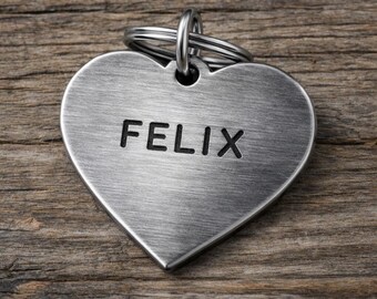 Custom Valentine’s Day Pet ID Tag – Personalized Engraved Heart Pet Name Tag with Stylish Detail – Dog & Cat Collar Accessory Gift