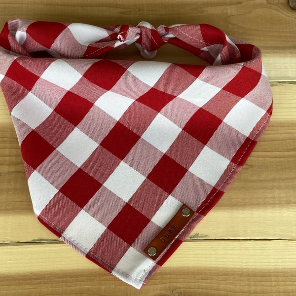 Dog Bandana, Red White Plaid Dog Bandana, Traditional Tie, Personalized Leather Name Tag Bandanna, Scarf, Pet Accessories, Dog Bandana