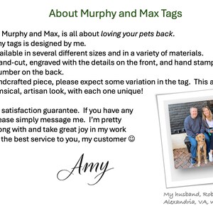K&ouml;nnte beinhalten: Eine Frau steht mit ihrem Mann und zwei Golden Retrievern vor einem Backsteingeb&auml;ude. Der Text "About Murphy and Max Tags" befindet sich oben im Bild. Der Text darunter lautet: "My Etsy shop, Murphy and Max, is all about loving your pets back. Each one of my tags is designed by me. Each tag is available in several different sizes and in a variety of materials. Each one is hand-cut, engraved with the details on the front, and hand stamp with your phone number on the back. With each handcrafted piece, please expect some variation in the tag. This also gives it a more whimsical, artisan look, with each one unique! I offer a 100% satisfaction guarantee. If you have any questions, please simply message me. I'm pretty easy to get along with and take great joy in my work and providing the best service to you, my customer. Amy. My husband, Rob, and I in Old Alexandria, VA, with our two Goldens."