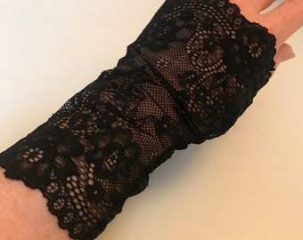 Black Lace Fingerless Gloves: Bridal Handwear, Costume Sleeves