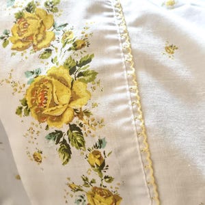 Vintage HERITAGE Twin Sheet Set, Vintage Twin Bedding, Retro Bedding, Floral Sheets, Floral Bedding, MCM Yellow Floral Twin Bedding Set
