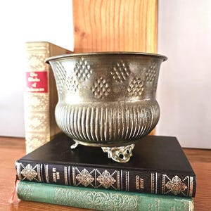 Vintage Solid Brass Flower Pot - Vintage Brass Container - Brass Planter - Brass Décor