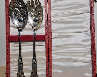 Vintage Sheffield Silver Plated Salad Serving Set: Ornate English Cutlery - Located in Canada