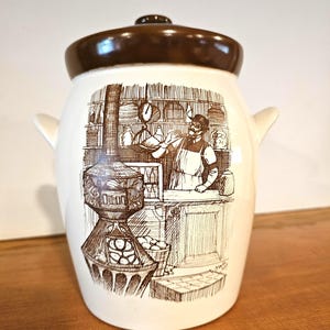 Vintage Beauceware Lidded Pot: Habitant Collection, Canadiana Kitchen