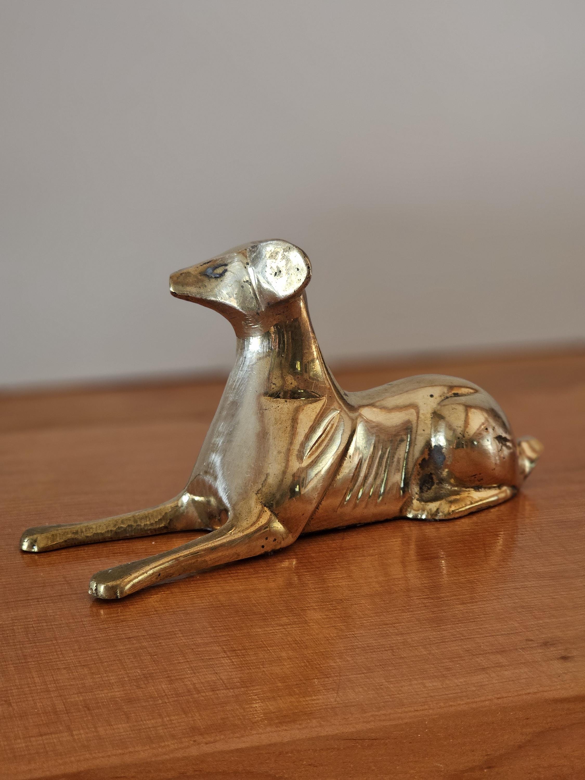 MCM 真鍮製グレイハウンドの置物：ヴィンテージ犬の彫刻 - Etsy 日本