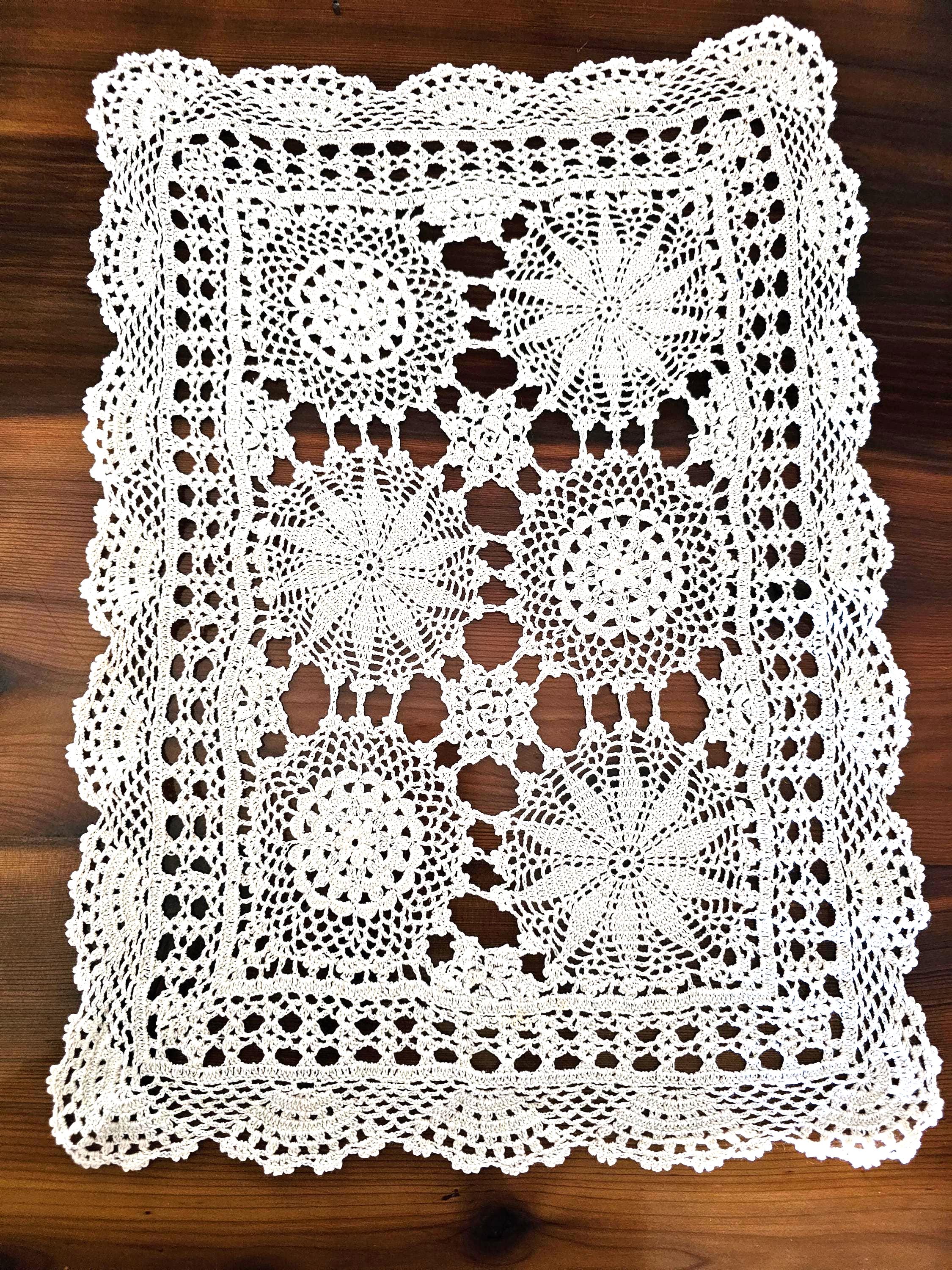 NAPPERONS CROCHET d'ART CREATION SYLVETTE RAISONNIER ARTISANAT FRANCAIS