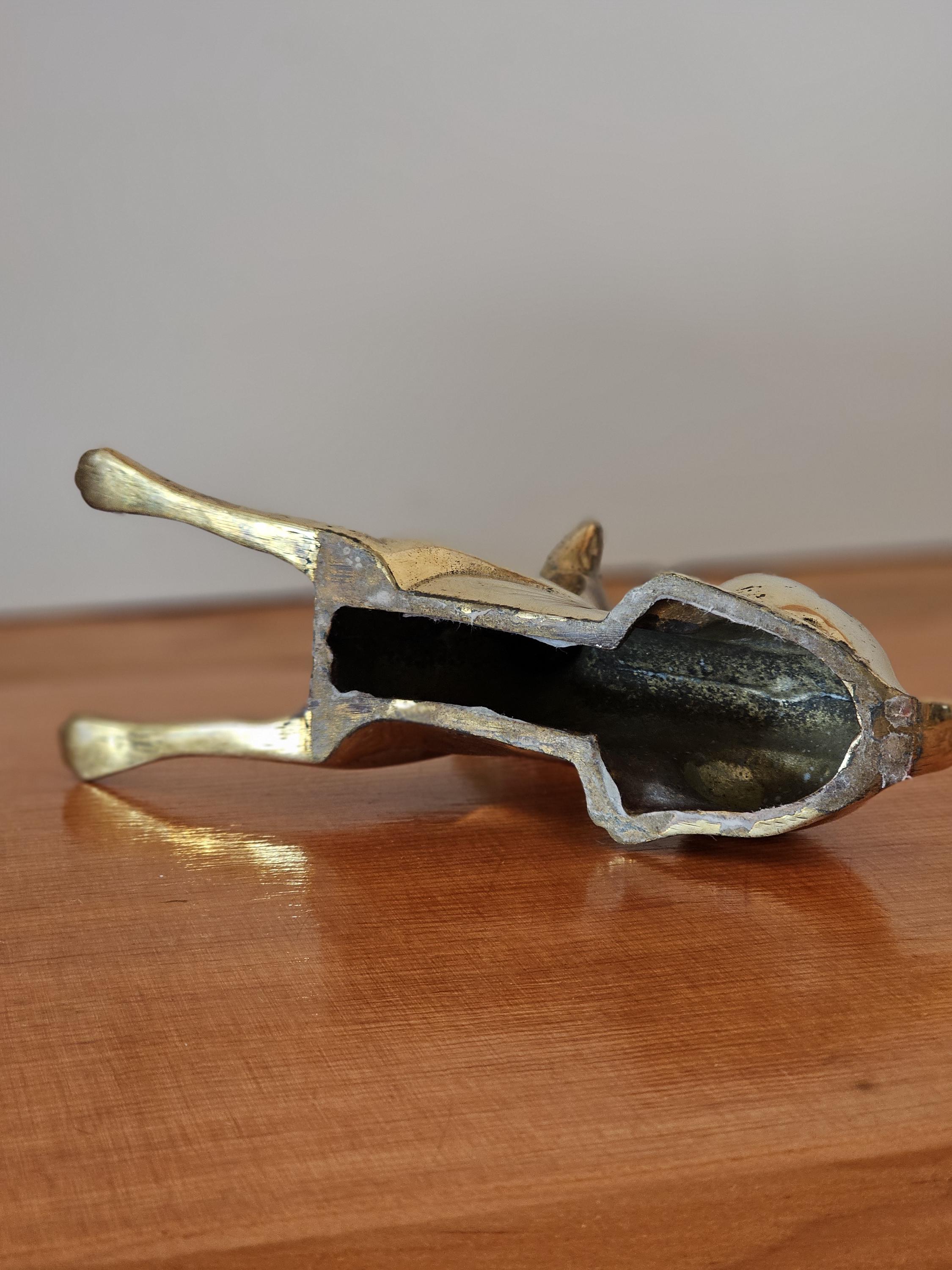 MCM 真鍮製グレイハウンドの置物：ヴィンテージ犬の彫刻 - Etsy 日本