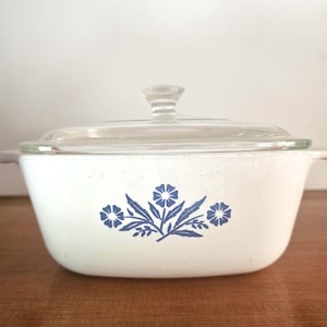 Vintage Corning Ware Casserole Dish: 1-Qt Cornflower Blue with Pyrex Lid