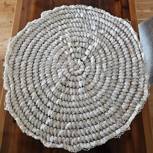 Vintage Round Crochet Tablecloth - Lace Table Cloth - Crochet Lace Linens - Round Lace Tablecloth - Crochet Tablecloth - Hygge Style