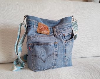 Sac bandoulière en denim recyclé, sangle de guitare jacquard, sac hobo fait main